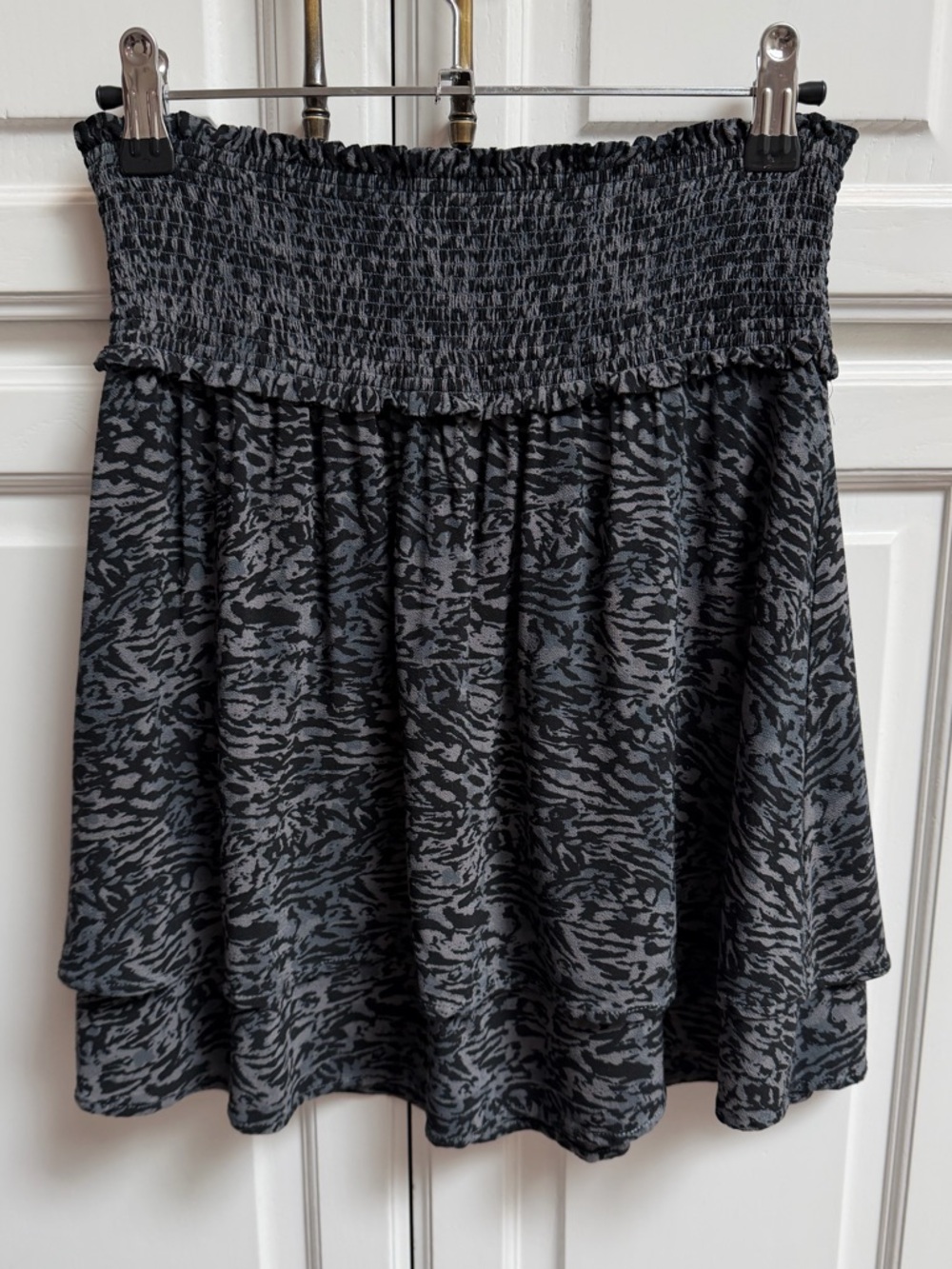 Rails Addison Skirt in Charcoal Abstract Animal Print Size Small